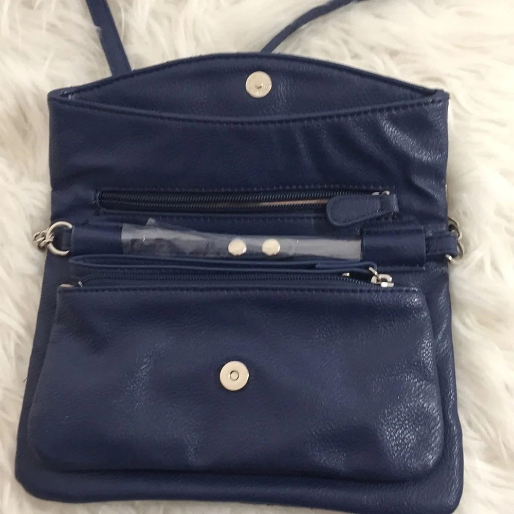 Nine West Pacific Blue Quilted Tunnel Crossbody - Picture 7 of 9